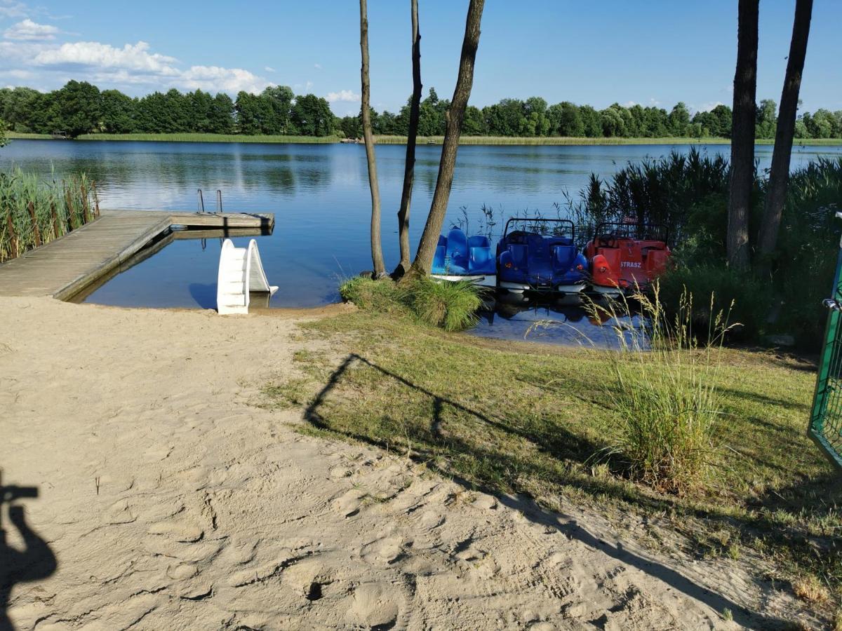 Borowiackie Nad Brzegiem Jeziora Holiday home *
