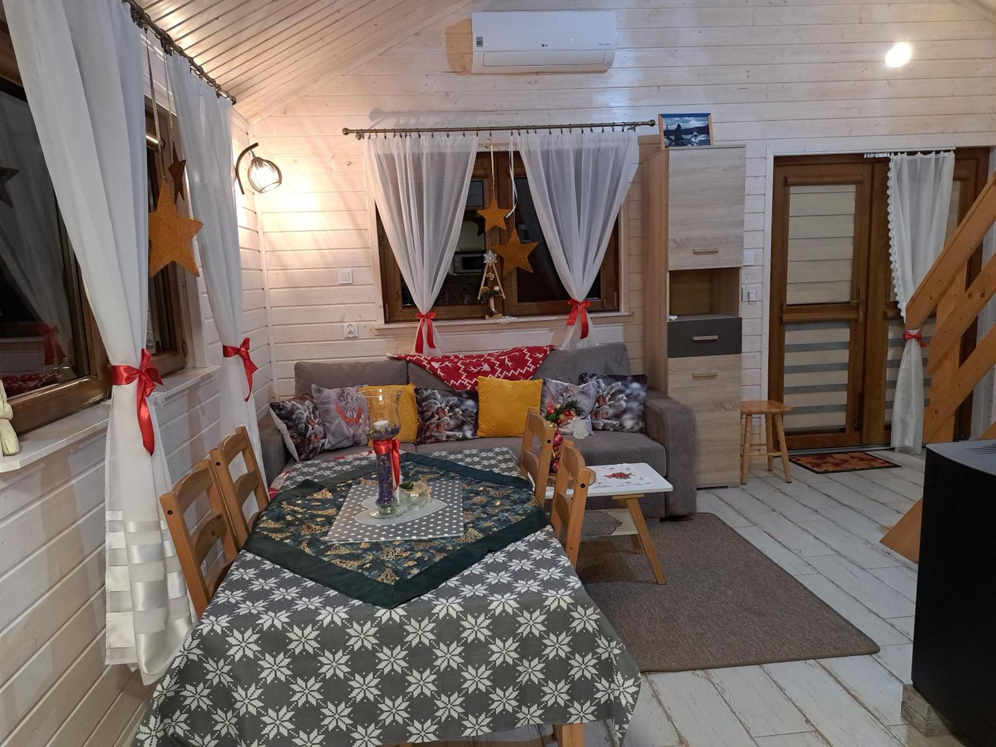 Borowiackie Nad Brzegiem Jeziora Holiday home