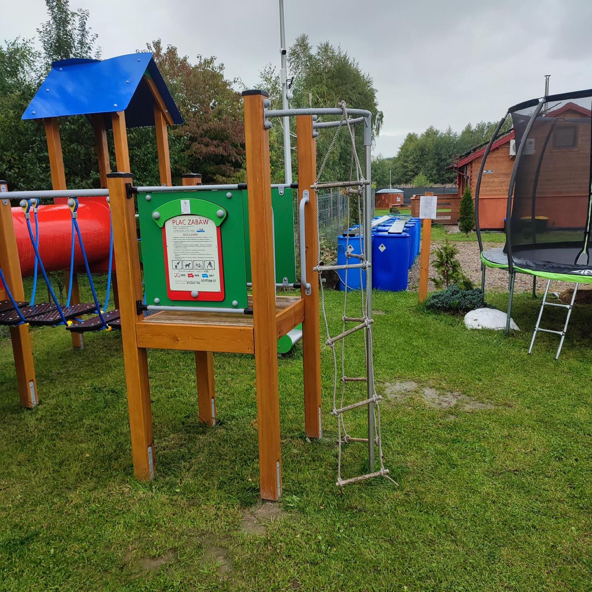 Borowiackie Nad Brzegiem Jeziora Holiday home Byslaw