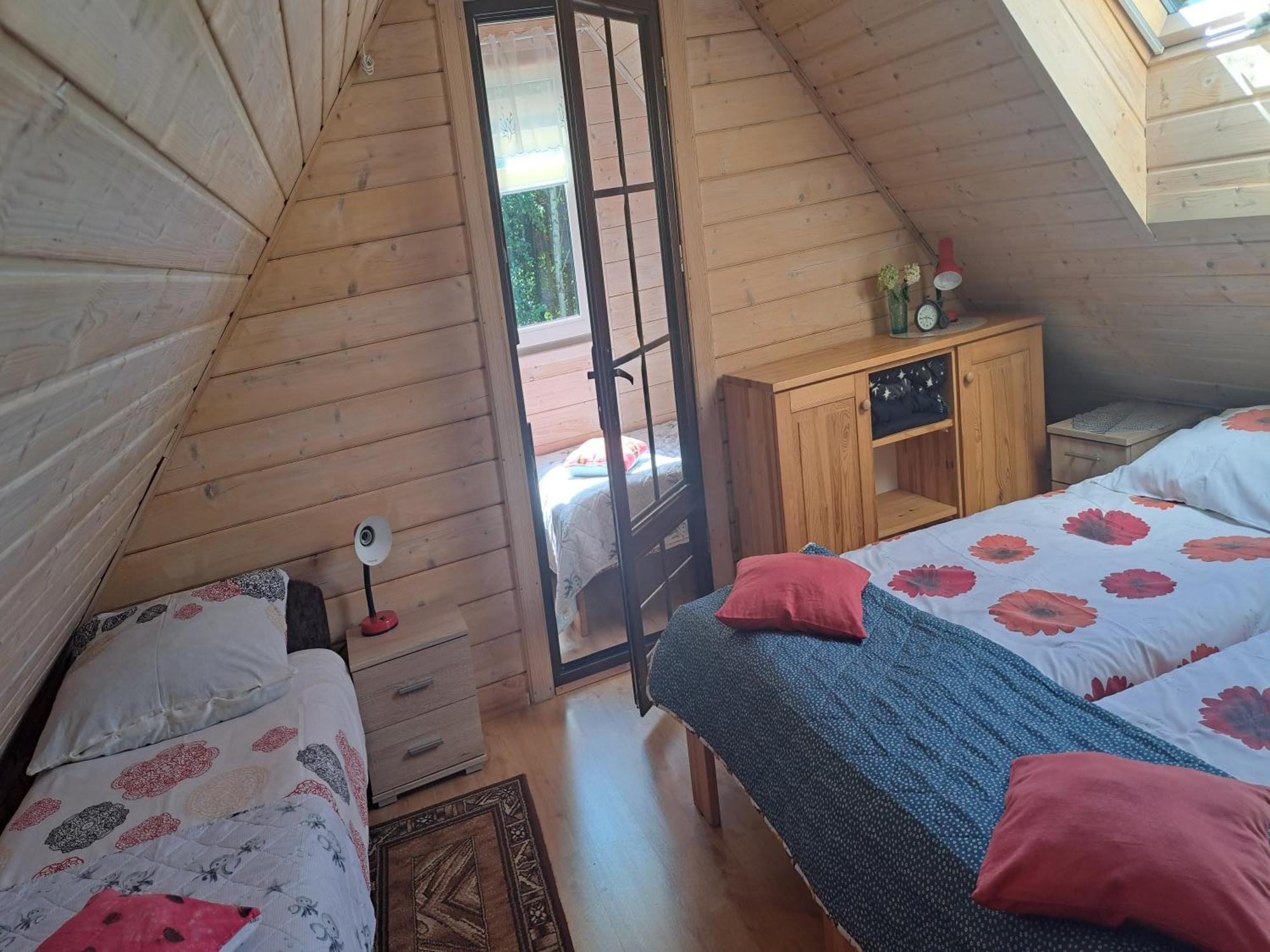 Borowiackie Nad Brzegiem Jeziora Holiday home